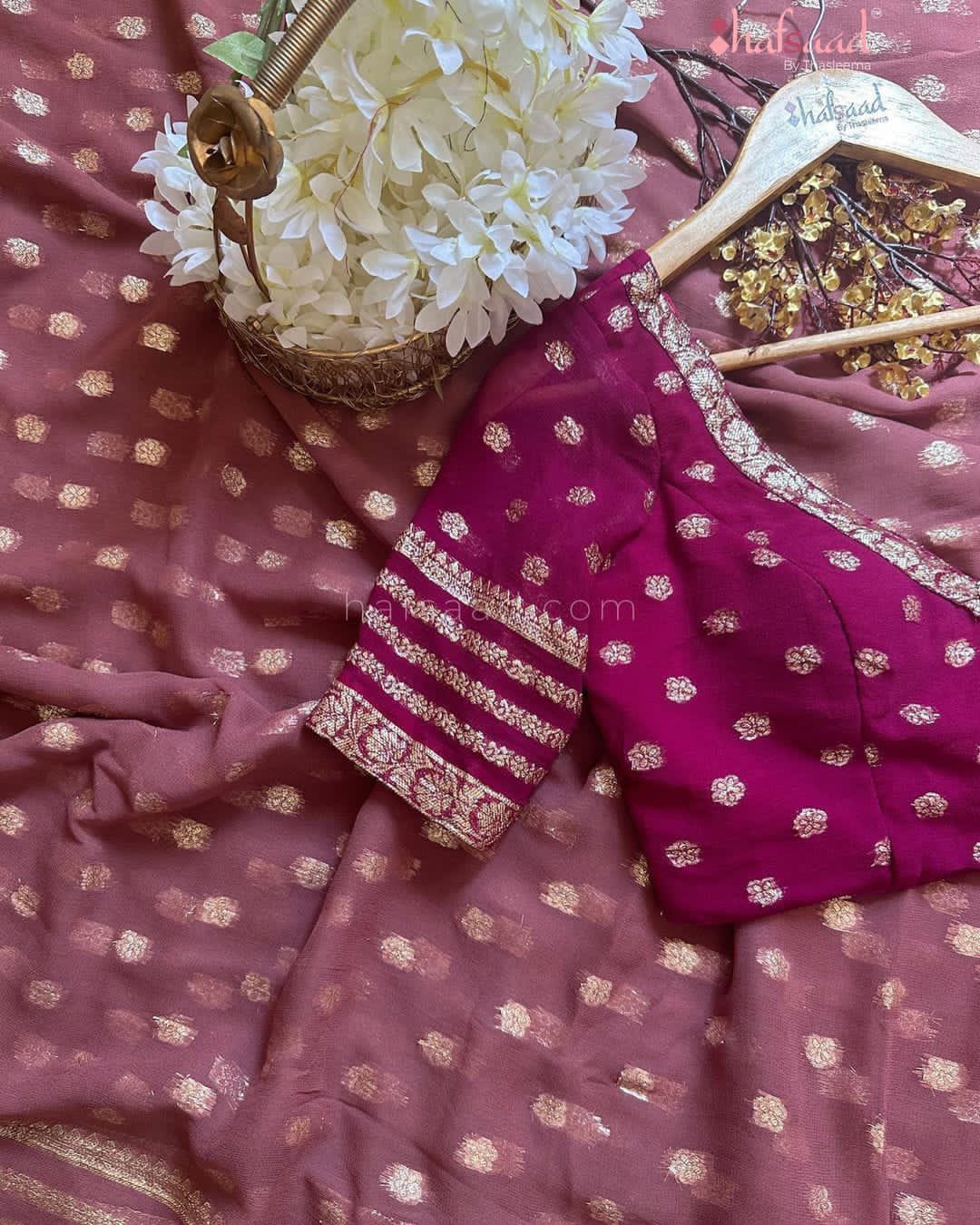 Karinaaz White Cotton Handloom Saree