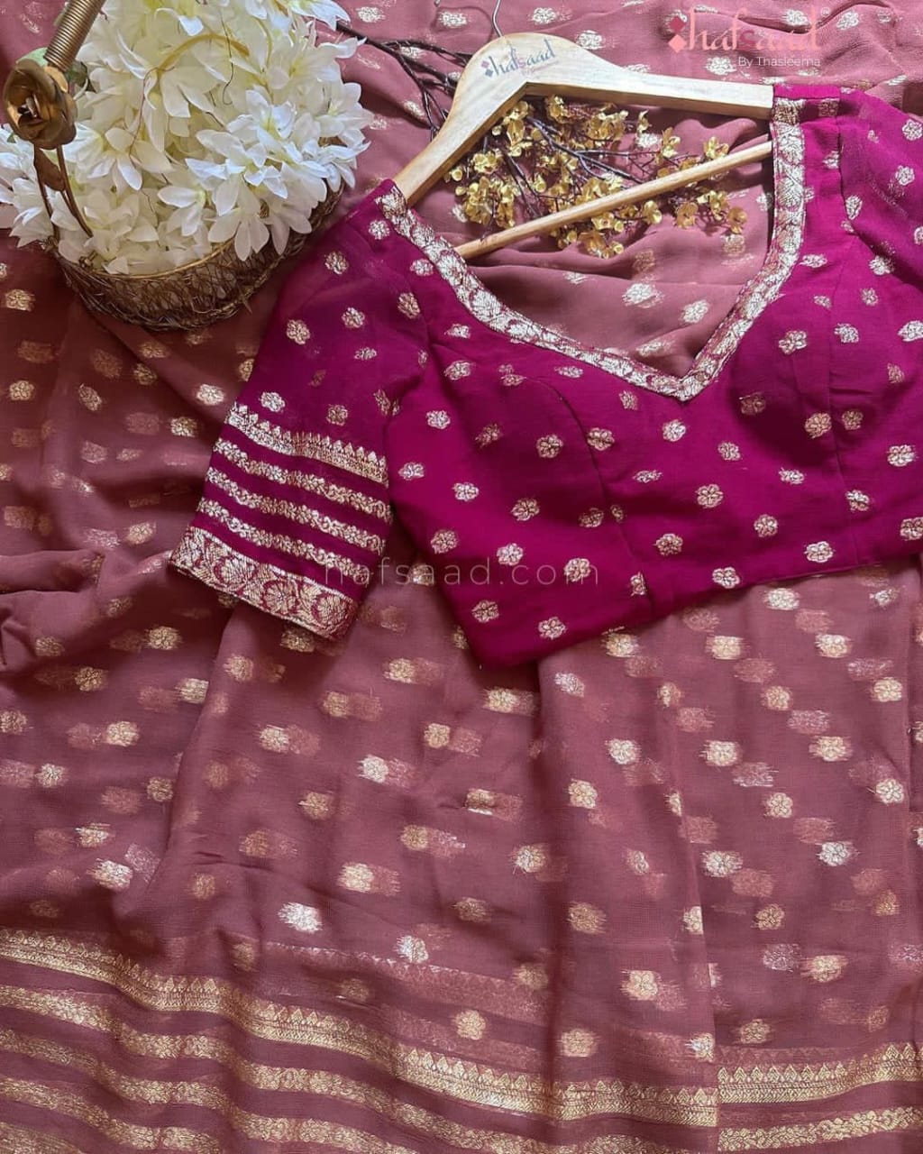 Karinaaz White Cotton Handloom Saree